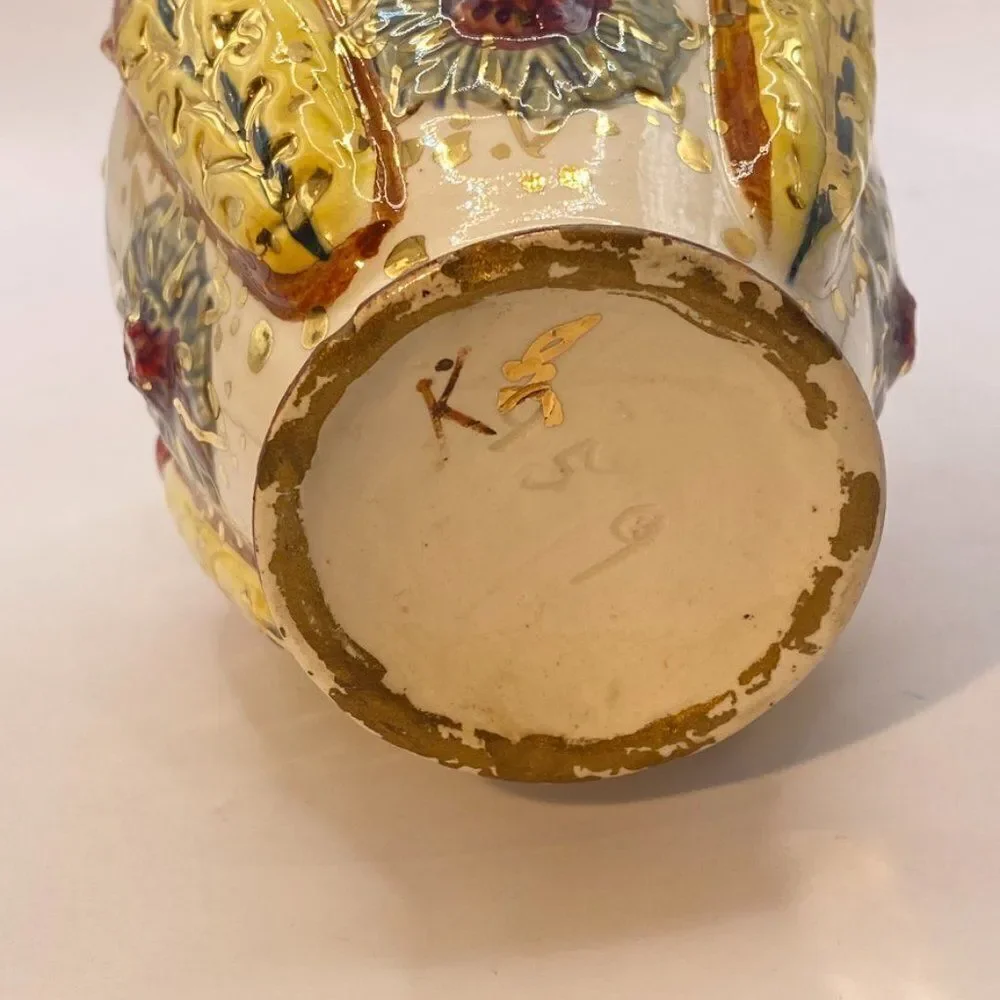 Pompeyi Bejeweled Signed Majolica Ceramic Vase Double Handle Gold Embossed